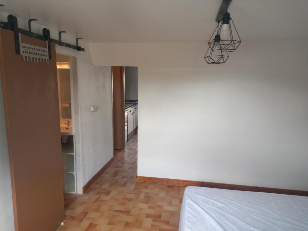 Mon Petit Studio Apartment Montmorillon Exterior photo
