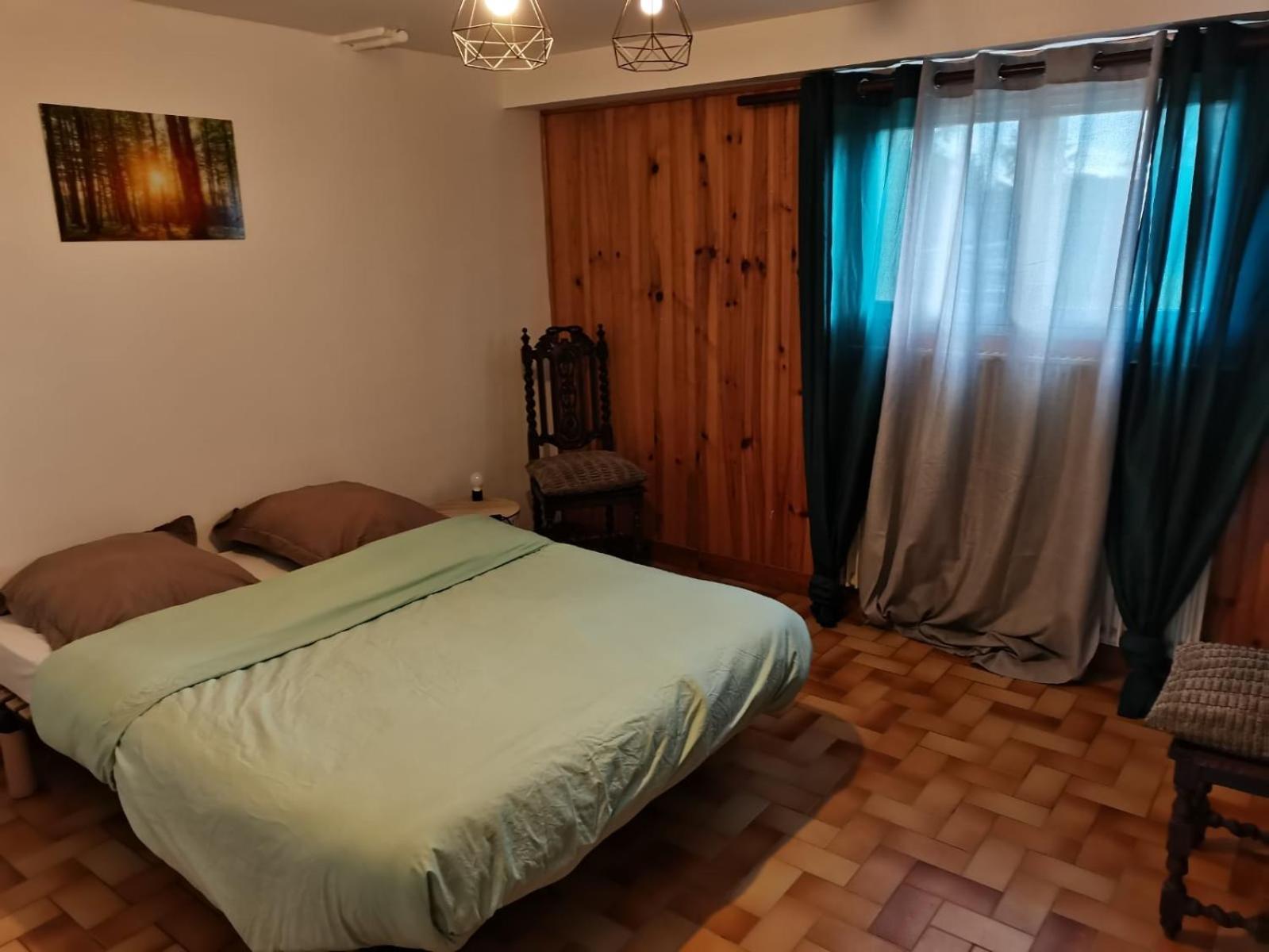 Mon Petit Studio Apartment Montmorillon Exterior photo